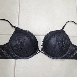 34C Victoria's Secret Bombshell bra